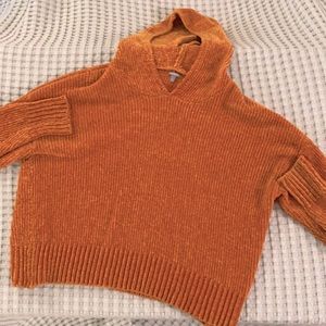 Cropped, baggy sweater